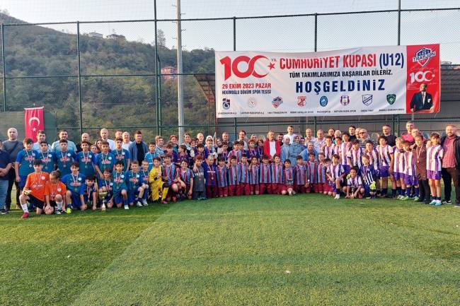  1461 Trabzon FK’mız 100. Yıl Cumhuriyet Futbol Turnuvası düzenledi